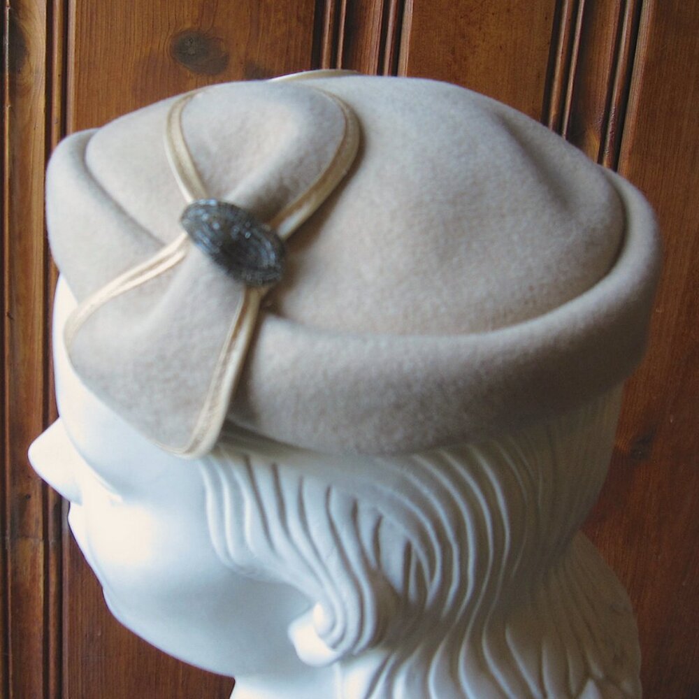 Vintage Ladies' Evening Cap w/ Beads and Paste Crystal - Cream Wool Cap w/ Bows